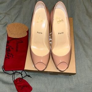 Christian Louboutin Like New Very Prive 120 Patent Heel Pumps Beige Size 39.5